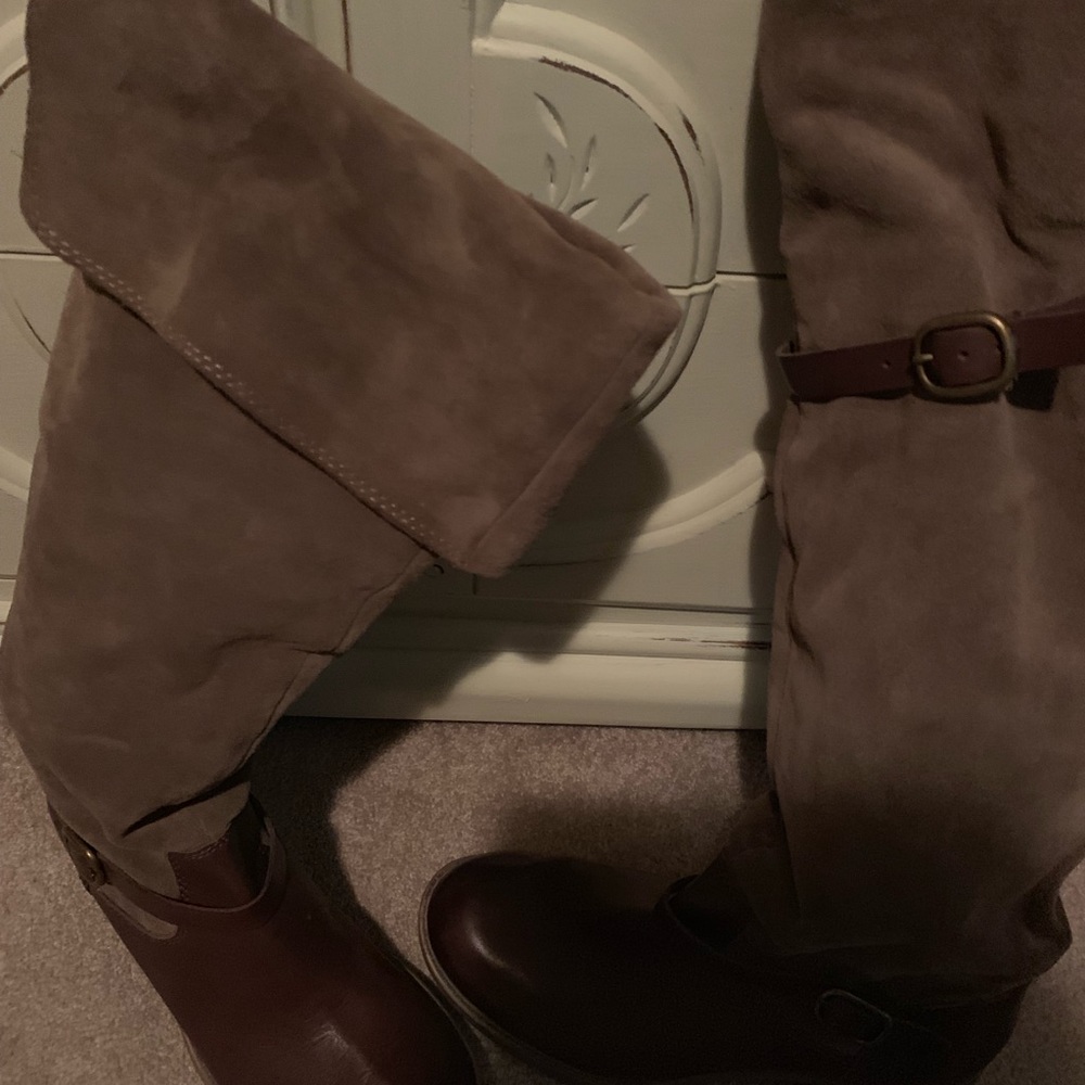 Boots - Picture 2 of 2